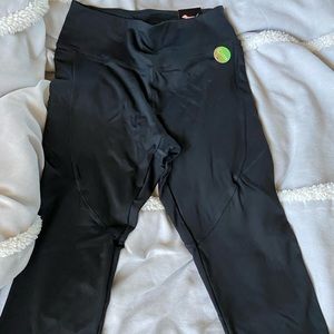 Victoria’s Secret PINK Ultimate Leggings Size M